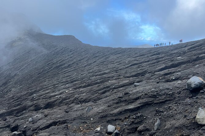 La Soufriere Volcano Hike - Exploring the Volcanic Crater
