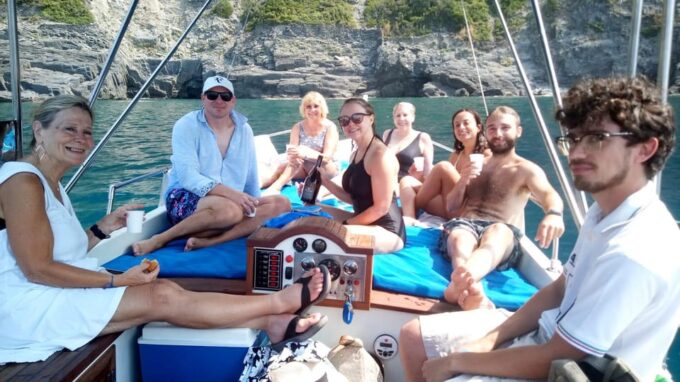 La Spezia: Cinque Terre and Portovenere Full-Day Boat Trip - Scenic Views of Cinque Terre