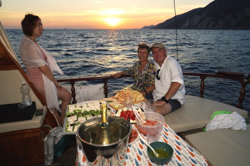 La Spezia: Sunset Cruise With Aperitif and Dinner - Participant Testimonials