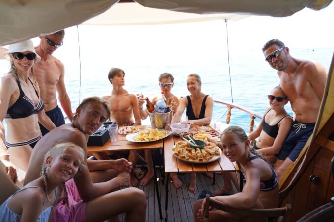 La Spezia: Sunset Cruise With Aperitif and Dinner - Booking Information
