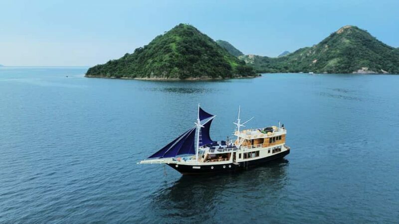 Labuan Bajo: 2 Nights Komodo Liveaboard on Phinisi Boat - Itinerary Breakdown: What to Expect