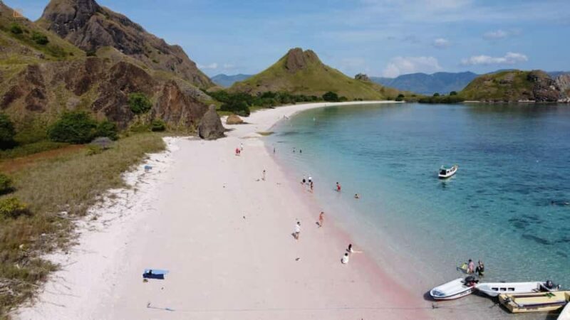 Labuan Bajo: 2D1N Komodo & Pink Beach Shared Boat Tour - Who Should Book This Tour?