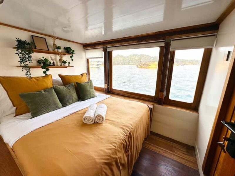 Labuan Bajo: 3-Day Komodo Sailing Tour - Dragons & Snorkel - An In-Depth Look at the 3-Day Komodo Sailing Tour