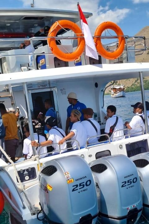 LABUAN BAJO EXCURSIONS : DAY SEA TOUR - Preparation and Restrictions