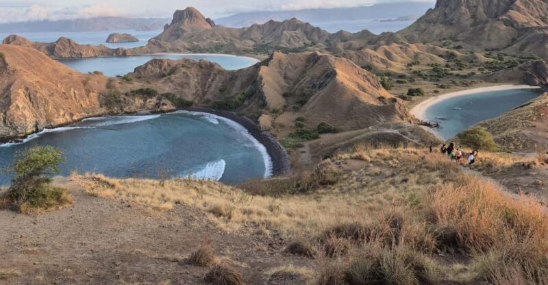 Labuan Bajo: Komodo & Pink Beach 2-Day Group Boat Tour - Kelor Island Snorkeling