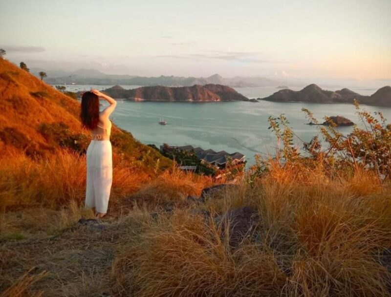 Labuan Bajo: Rangko Cave and Beach Snorkeling Half-Day Tour - Itinerary