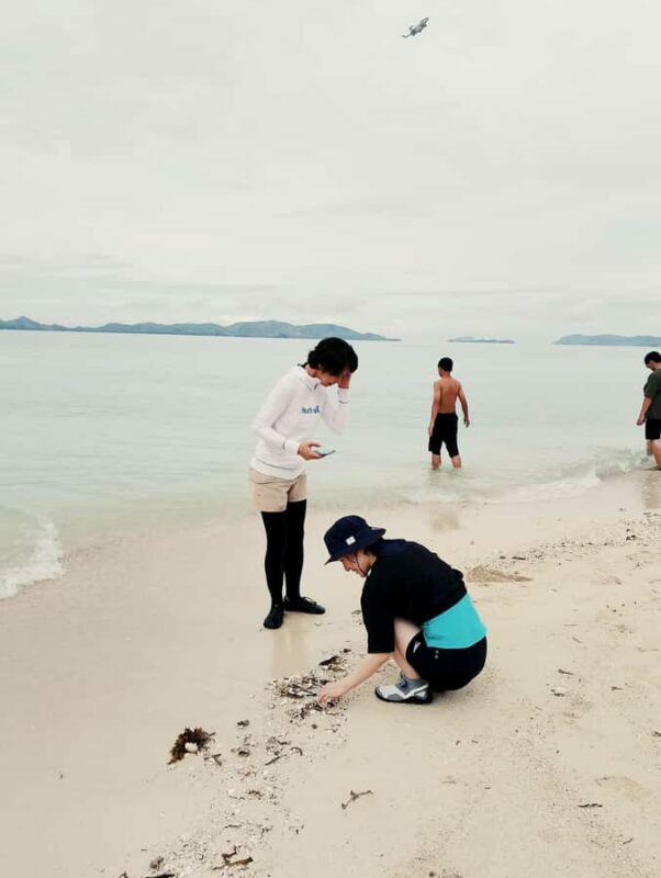 Labuan Bajo: Rangko Cave and Sand Island Half-Day Trip - Who Is This Tour Best For?
