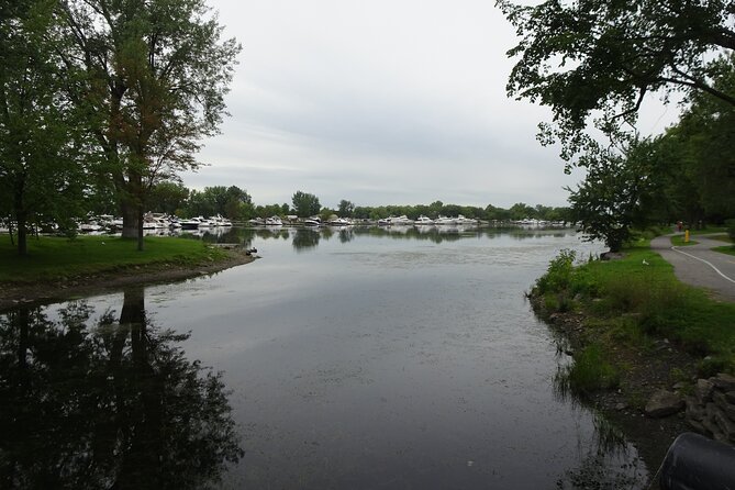 Lachine Self-Guided Walking Tour & Scavenger Hunt - Language Options