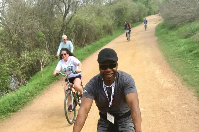 Lady Bird Lake Bike Tour in Austin - Inclusions