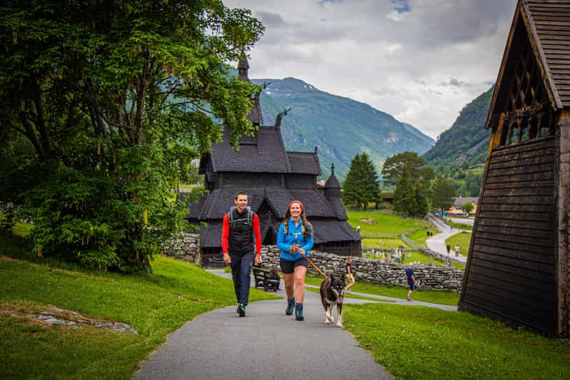 Lærdal: Guided Tour in Borgund Stave Church and Vindhella - Tour Details