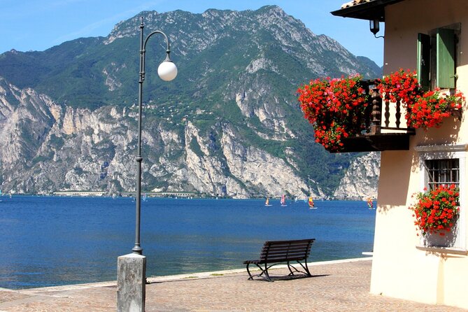 Lago Di Garda and Sirmione Private Tour From Verona - Exploring Lago Di Garda