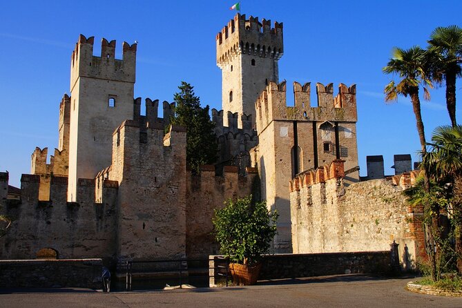Lago Di Garda and Sirmione Private Tour From Verona - Discovering Sirmione