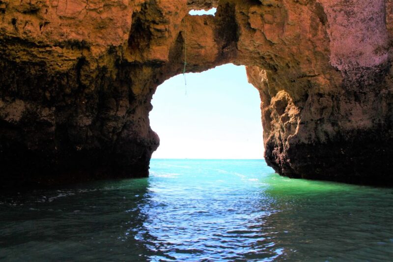 Lagos: Boat Tour Ponta Da Piedade With Local Guides - Key Points