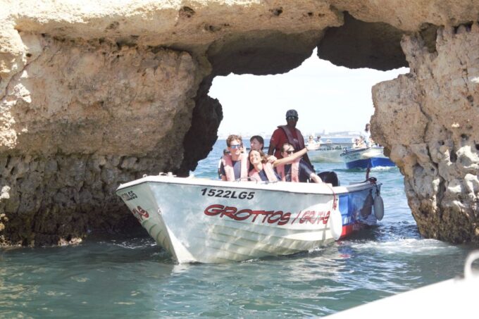Lagos: Boat Tour Ponta Da Piedade With Local Guides - Picturesque Caves of Algarve