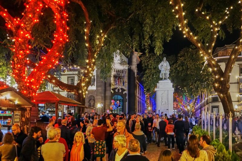 Lagos Christmas Walking Tour: Lights, History, and Harmony - Key Points