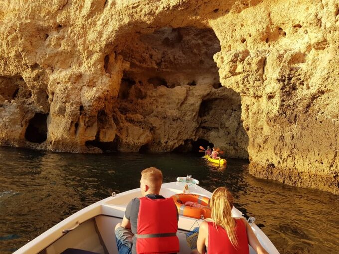 Lagos: Ponta Da Piedade Grotto 1-Hour Tour With Local Guide - Historic Lighthouse