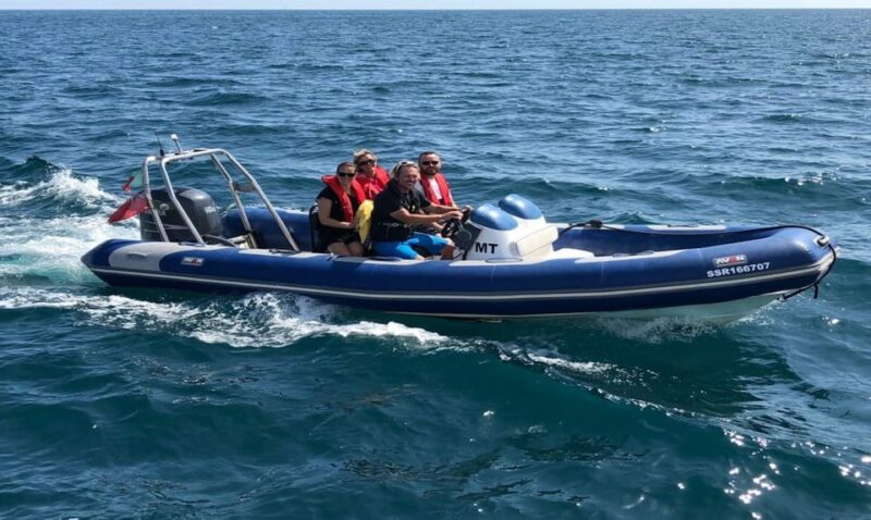 Lagos: Private Powerboat Tour to Ponta Da Piedade and More - Key Points