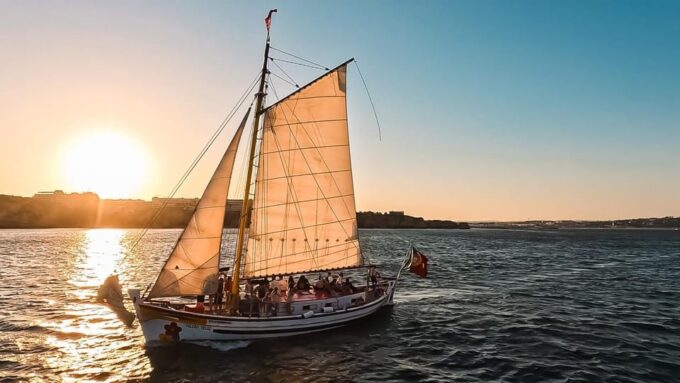 Lagos: Sunset Sail Aboard a Traditional Boat With Prosecco - Frequently Asked Questions