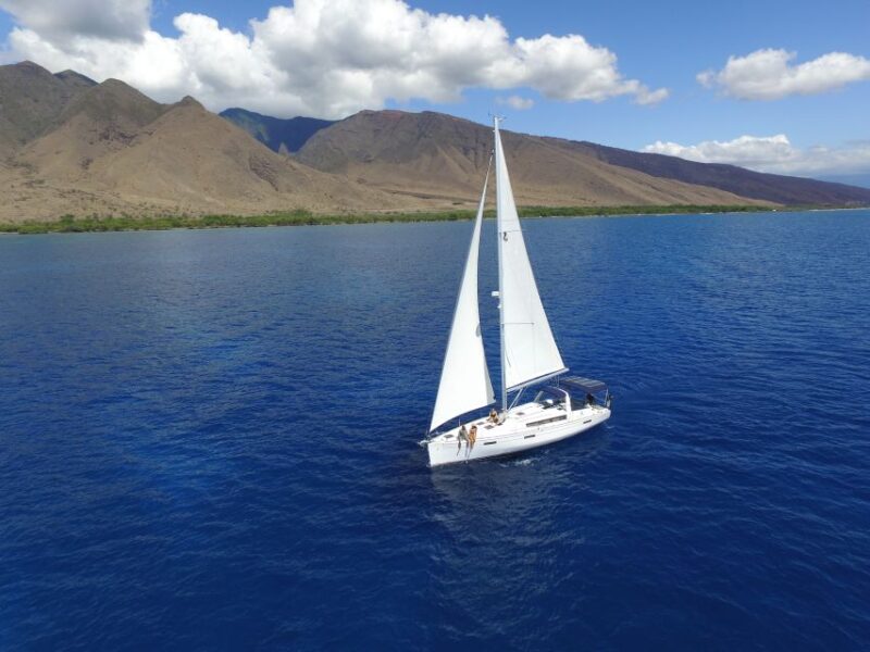 Lahaina: Private Sunset Sailing Trip & West Maui Mountains - Key Points