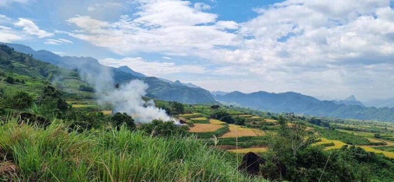 Lai Chau: Colorful Ethnic Market of San Thang on Sunday - Visiting Iconic Destinations: Love Waterfall, Khoang Village, and More