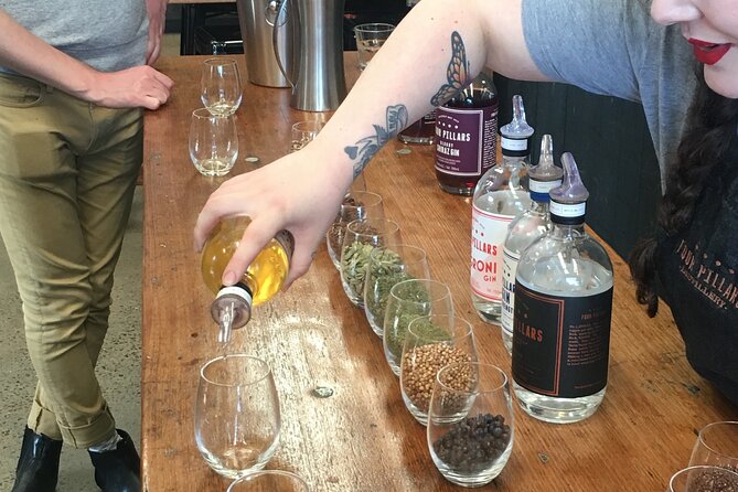 Laid Back,Small-Group Yarra Valley Wine Tour: Wine, Gin and Cider - Driver/Guide and Live Entertainment
