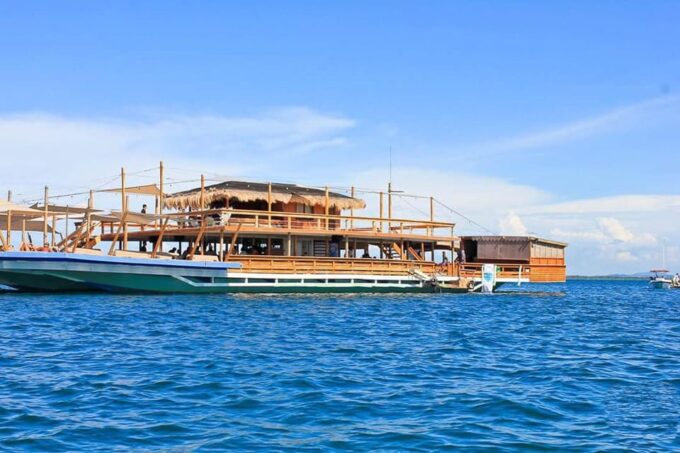 Lakawon Island: Biggest Floating Bar in Asia Experience - What to Expect on the Island