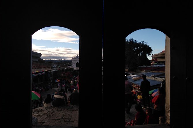 Lake Atitlán and Chichicastenango Market Tour - Visiting Chichicastenango Market