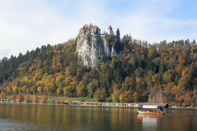 Lake Bled and Castle Half Day Tour Visiting an Old Printing Workshop From Ljubljana - Pletna Boat Ride