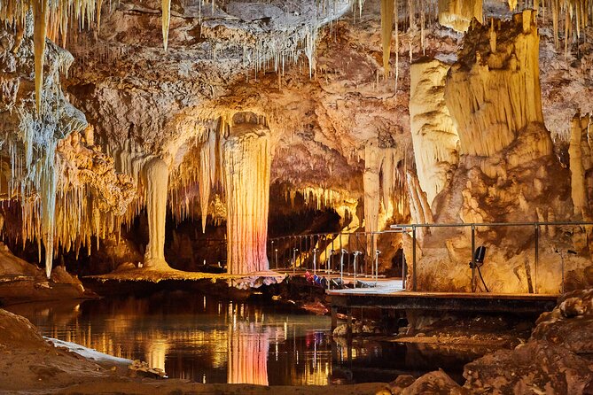 Lake Cave Fully Guided Tour - Tour Duration and Availability
