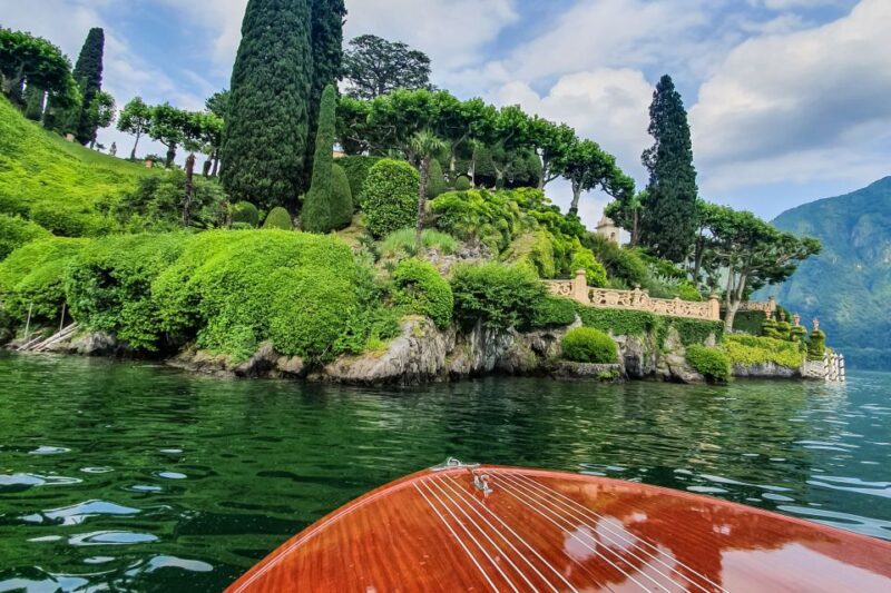 Lake Como: Classic Speedboat Private Tour - Availability and Booking