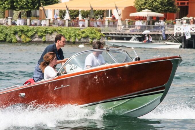 Lake Como: Classic Speedboat Private Tour With Lunch - Frequently Asked Questions