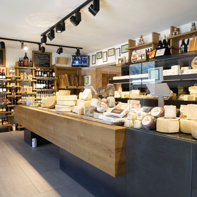 Lake Como: Dairy Tour in Valsassina and E-Bike Tour - Important Information and Requirements