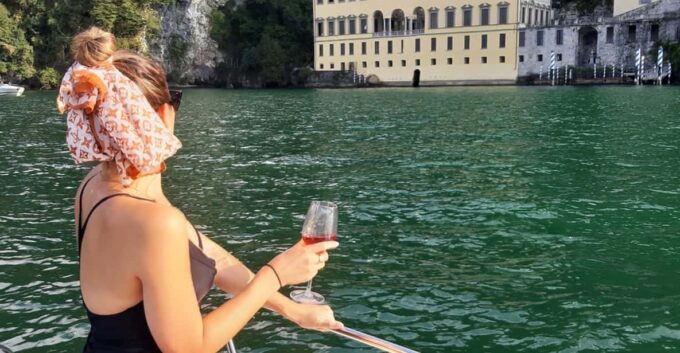 Lake Como Private Boat Tour With Wine - Starting Location and Meeting Point