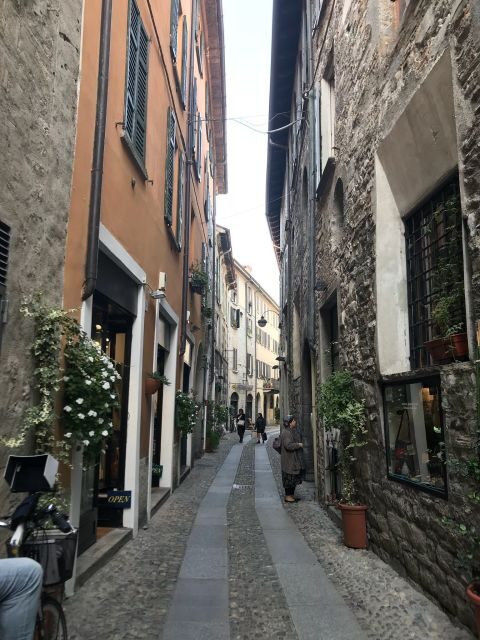 Lake Como: Self-Guided Walking Tour - Downtown Como - Tips for an Enjoyable Tour