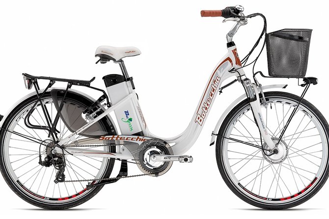 Lake Como: Tour Leader Guided Ebike Tour - Ipad and Audio Helmet - Meeting and Pickup