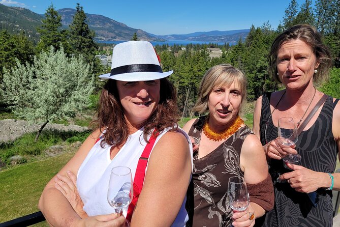 Lake Country 5 Winery Scenic Sip Wine Tour - Guest Attire Recommendations