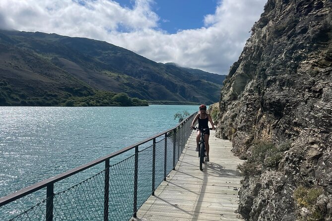 Lake Dunstan Cycleway Bike Rental And Return Shuttle - Key Points