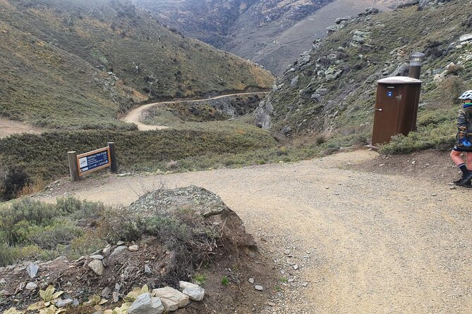 Lake Dunstan Cycleway With Bike Hire and Shuttle Service - Cliff Clip-ons and Adventure Cycling
