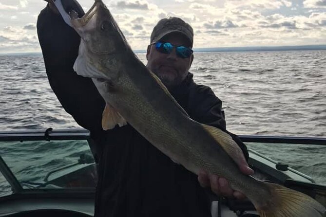 Lake Erie Walleye Fishing Charters - Guest Reviews