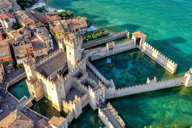 Lake Garda Tour Aboard a Venetian Taxiboat - Savoring Local Beverages and Refreshments