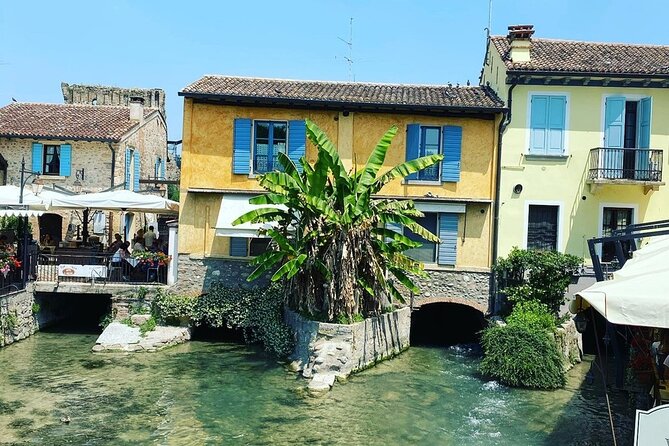 Lake Garda Wine Tasting: Pinot Noir & Tortellini in a Medieval Village - Explore the Medieval Towns History