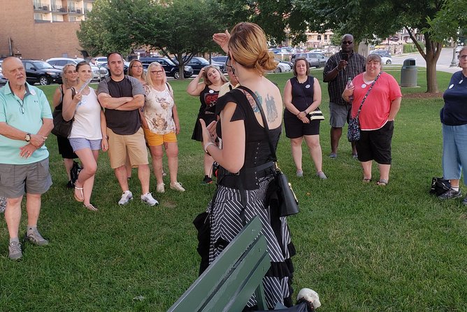 Lake Geneva Ghost Walk - Engaging With Knowledgeable Guides