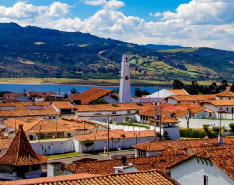 Lake Guatavitá Private Day Tour From Bogotá - Inclusions and Exclusions