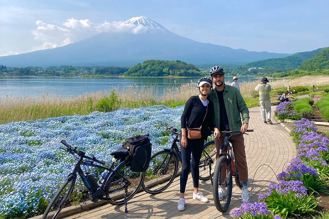 Lake Kawaguchi Explorer: E-Bike Guided Tour - Enjoy the Scenery