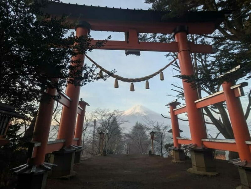 Lake Kawaguchi : Private Hiking Tour with Local Guide - Who Is This Tour Best For?