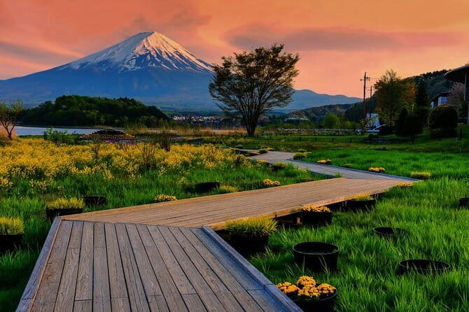 Lake Kawaguchiko Private Customizable Full Day Tour - Exploring the Scenic Attractions