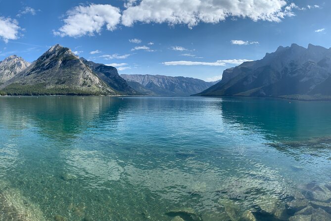 Lake Louise and the Icefields Parkway Full-Day Tour - Navigating the Terrain