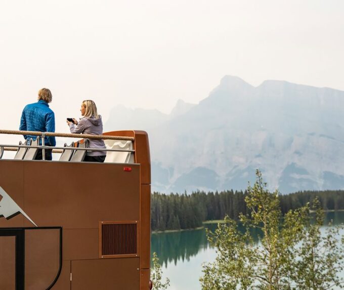 Lake Louise: Double Decker Shuttle to Moraine & Lake Louise - Booking Information