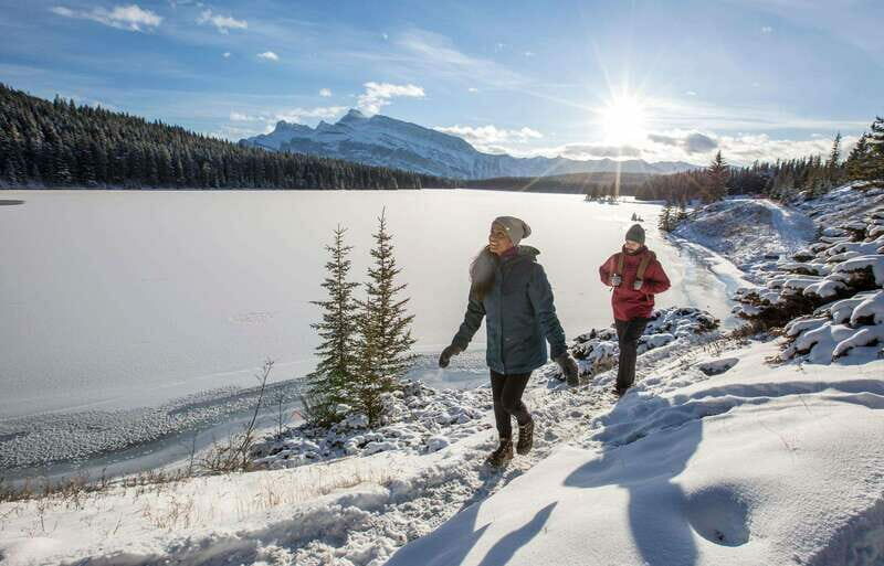 Lake Louise, Peyto Lake, Johnston Canyon & Icefields Parkway - FAQ
