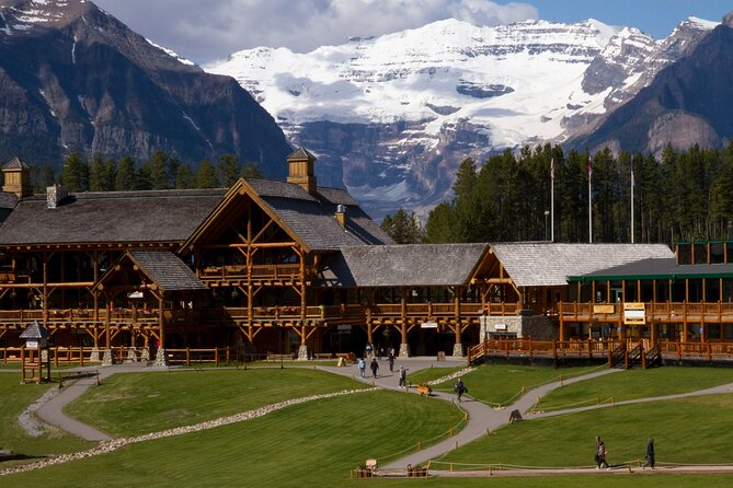 Lake Louise Summer Gondola Experience - Getting to the Gondola